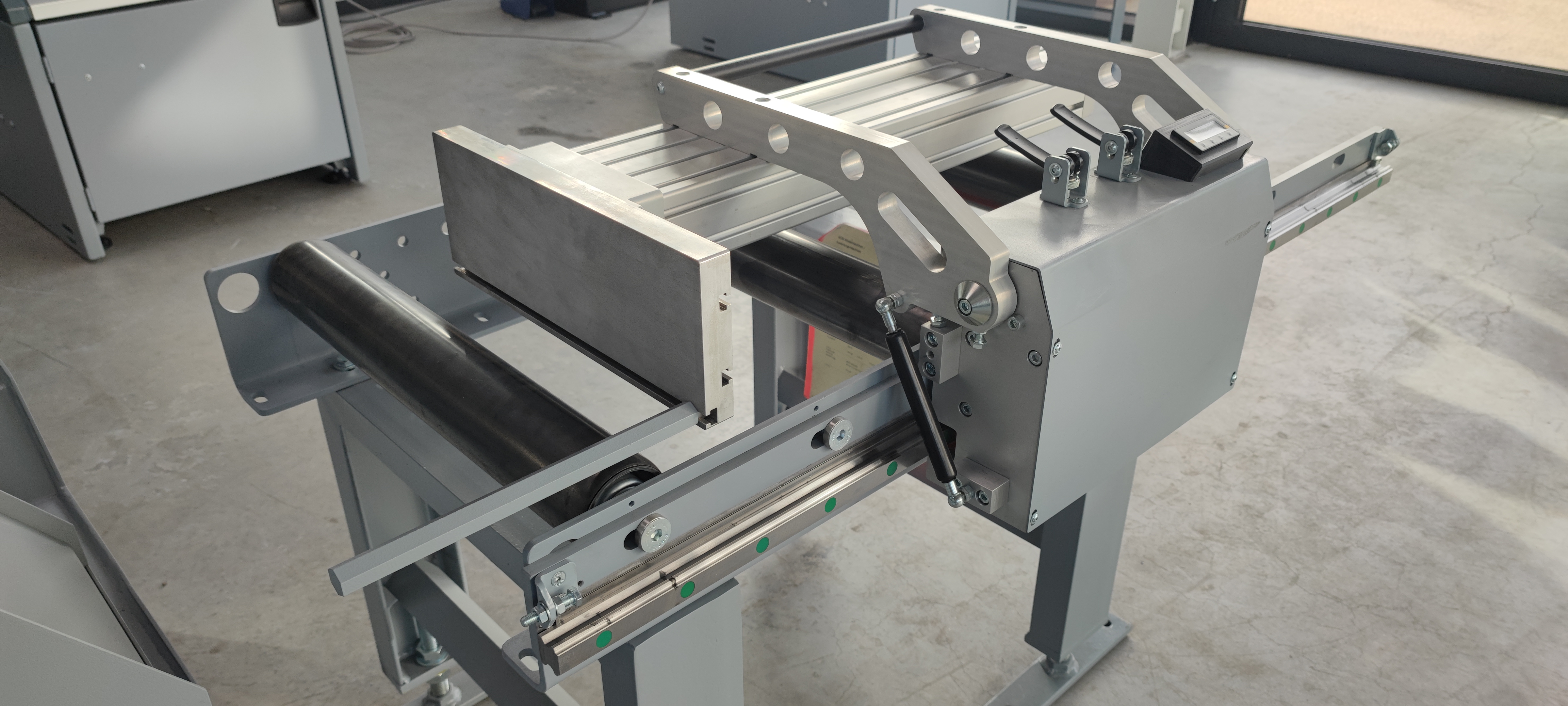 Measuring stop MEBA - MLDV, manual, digital, reinforced | 1m | Right ...