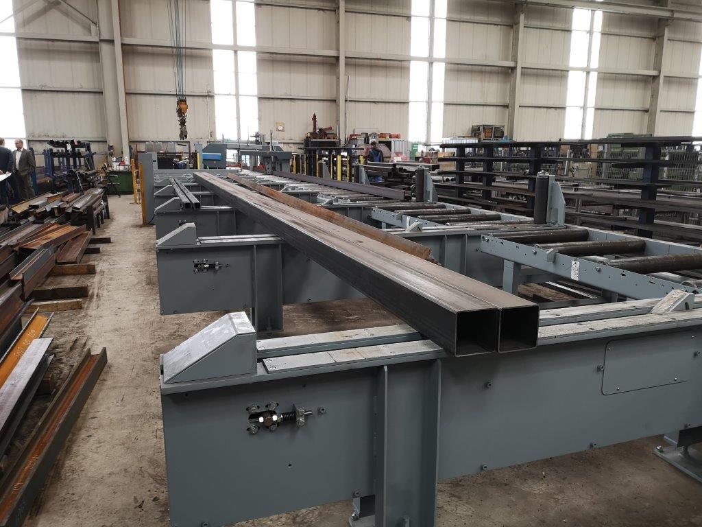 Schleppketten-Querförder-System