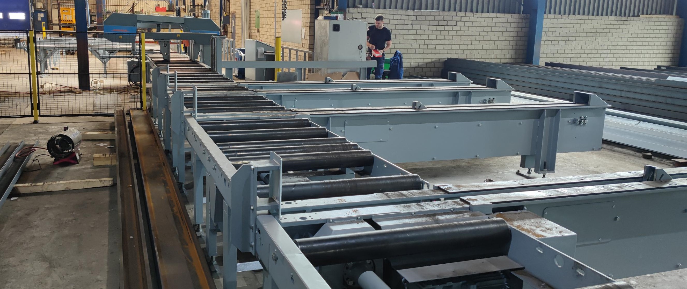 Schleppketten-Querförder-System